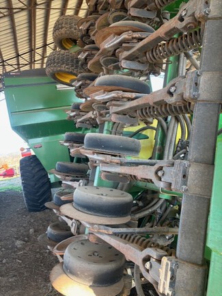 Photo of 2016 John Deere 1990