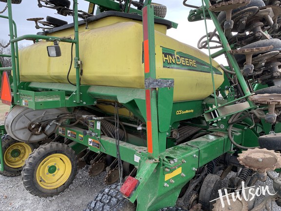 Photo of 2016 John Deere 1990