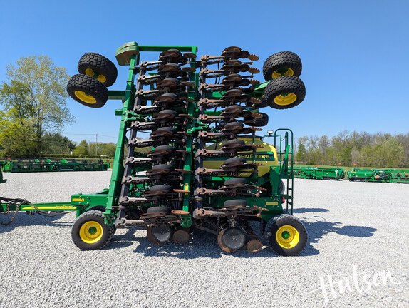 Photo of 2016 John Deere 1990