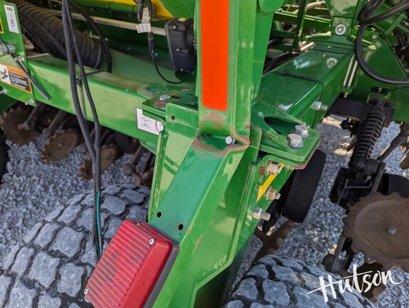 Photo of 2016 John Deere 1990