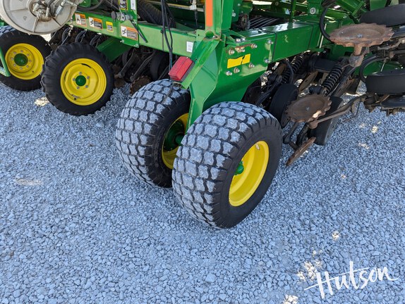 Photo of 2016 John Deere 1990