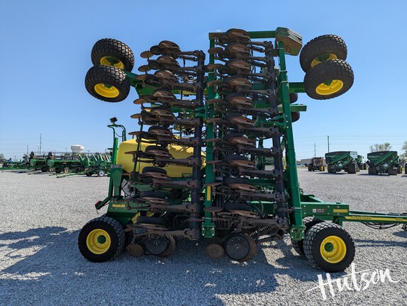 Photo of 2016 John Deere 1990