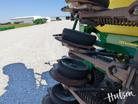 Photo of 2016 John Deere 1990