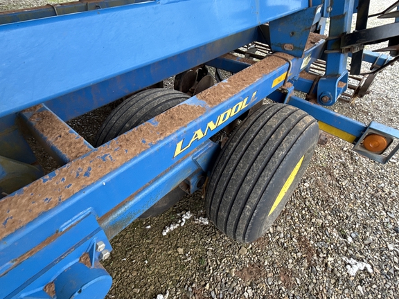 2010 Landoll 7431-26