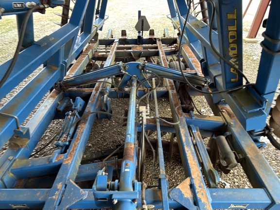 2010 Landoll 7431-26