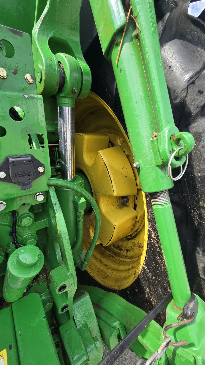 2013 John Deere 7280R Image 2
