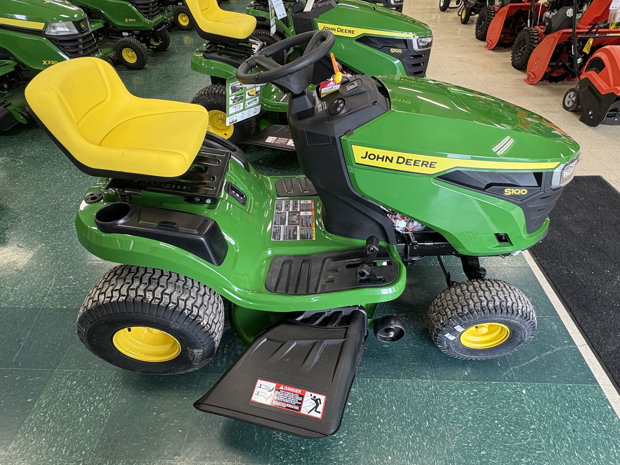 2026 John Deere S100 Image 3