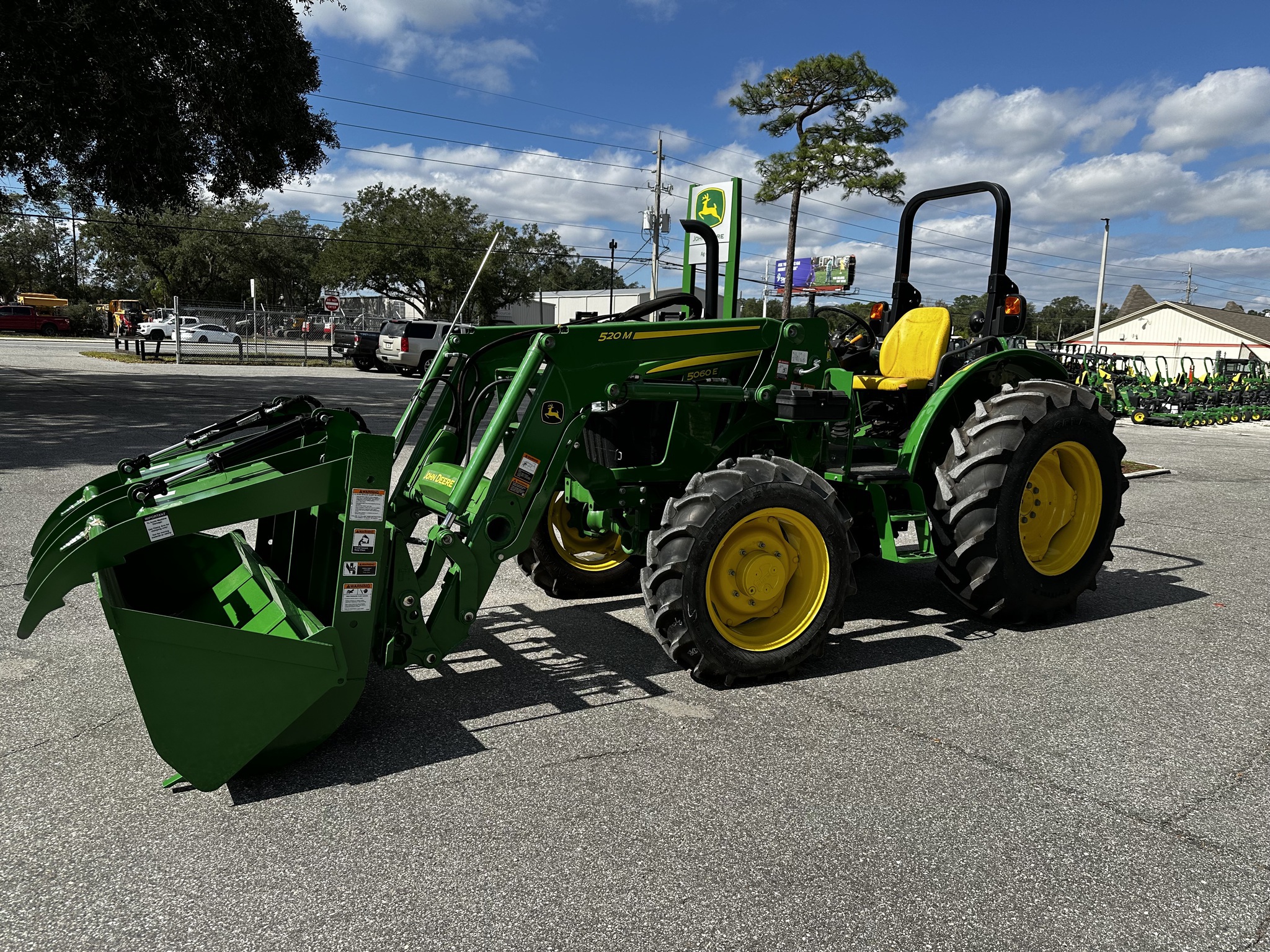 2025 John Deere 5060E Image 2