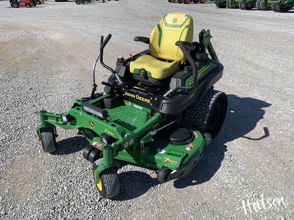 Photo of 2023 John Deere Z950M