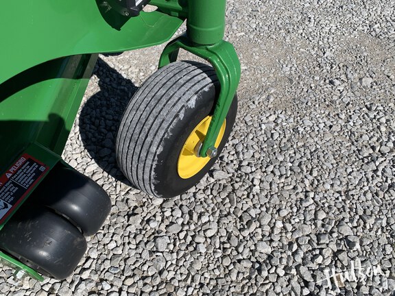 Photo of 2023 John Deere Z950M