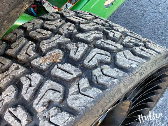 Photo of 2024 John Deere Z950R