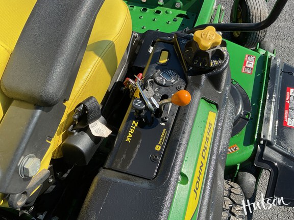 Photo of 2024 John Deere Z950R