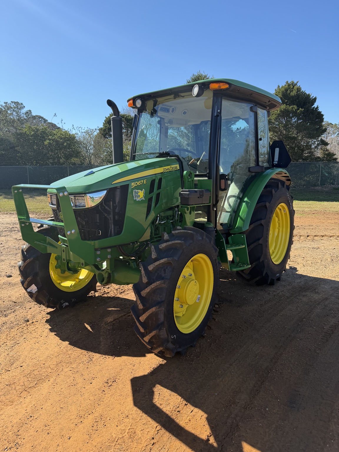 2025 John Deere 5067E Image 1