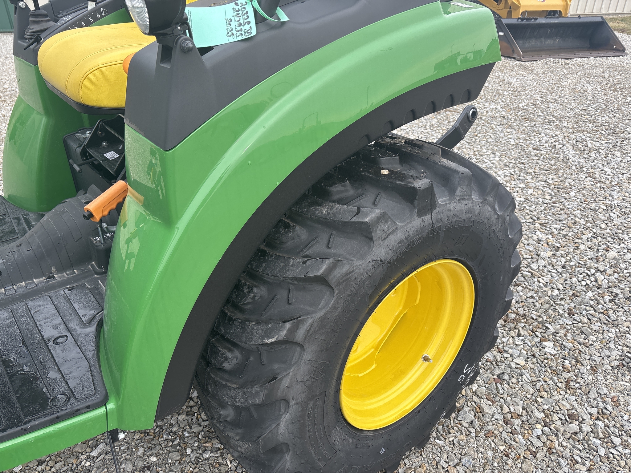 New In-Stock 2024 John Deere 2032R Compact Utility Tractors at Koenig Equipment in Greensburg, IN - PhotoXL12
