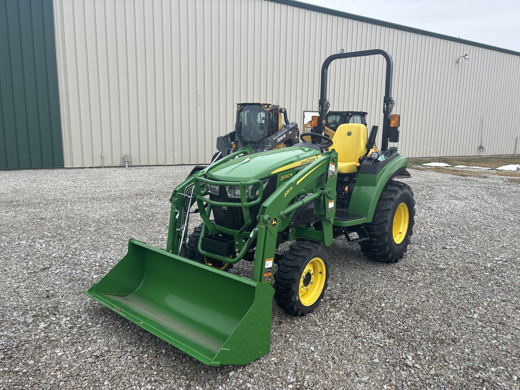 New In-Stock 2024 John Deere 2032R Compact Utility Tractors at Koenig Equipment in Greensburg, IN - PhotoXL0