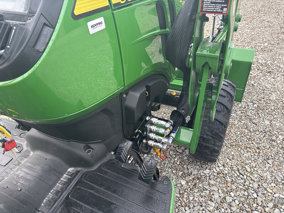 New In-Stock 2024 John Deere 2032R Compact Utility Tractors at Koenig Equipment in Greensburg, IN - Photo13