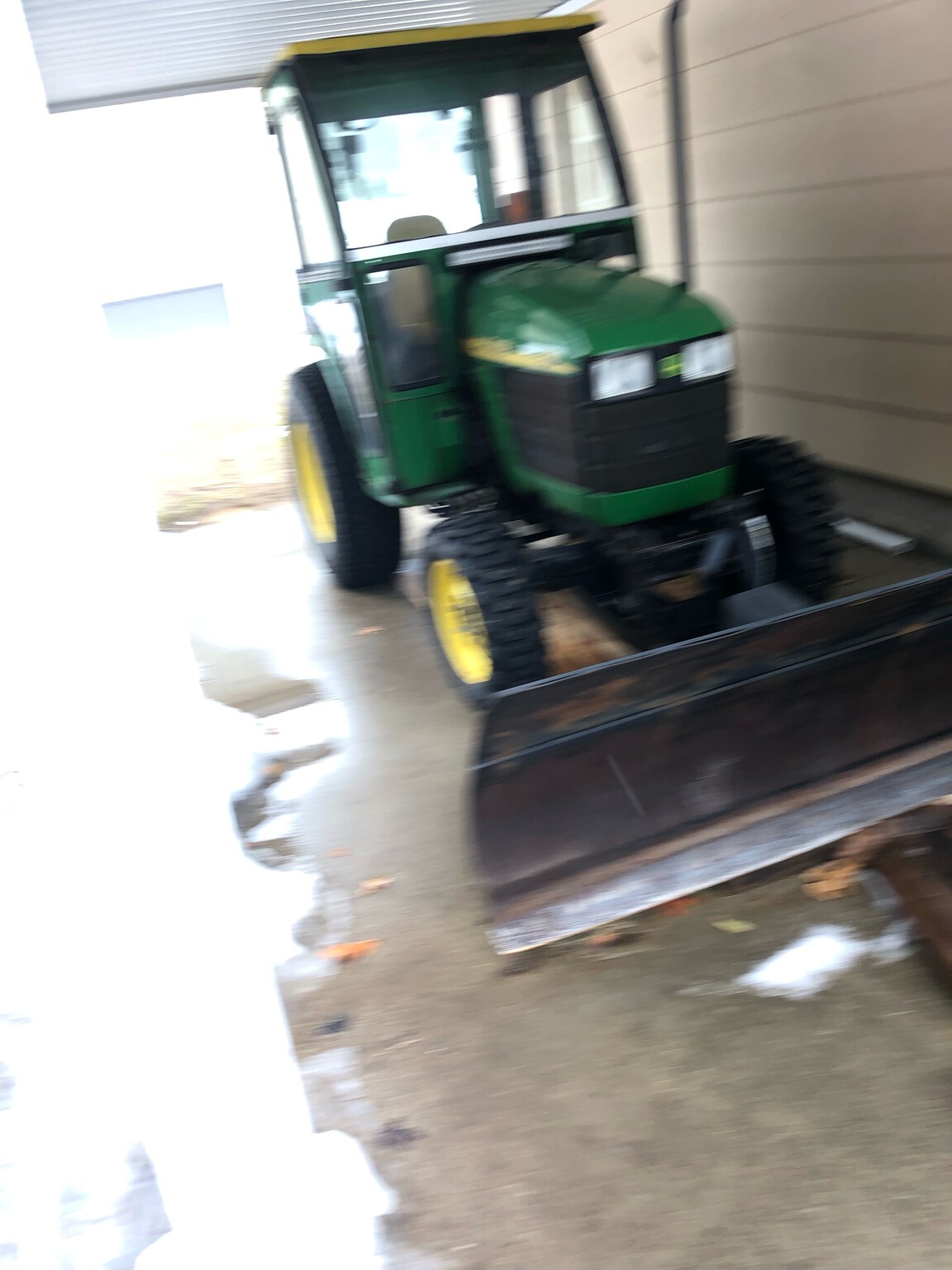 2004 John Deere 4310 Image 1