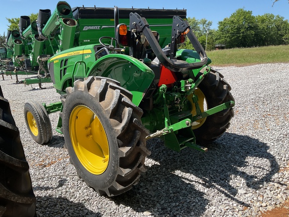 Photo of 2022 John Deere 5055E