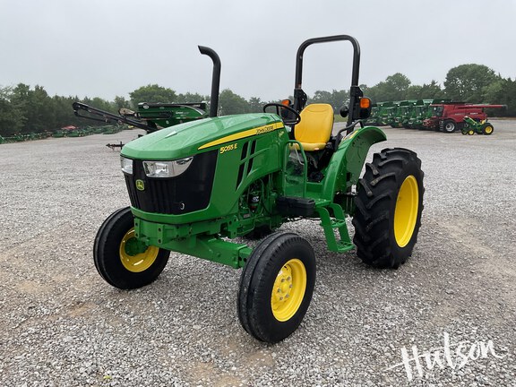 Photo of 2022 John Deere 5055E