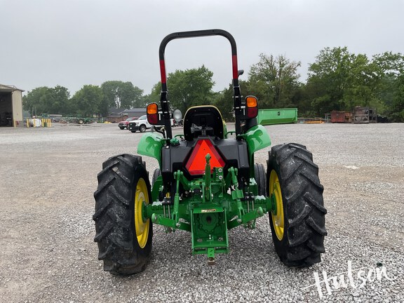 Photo of 2022 John Deere 5055E