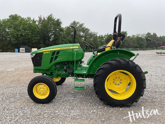 Photo of 2022 John Deere 5055E