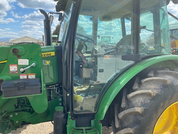 2020 John Deere 5075E