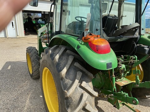 2020 John Deere 5075E