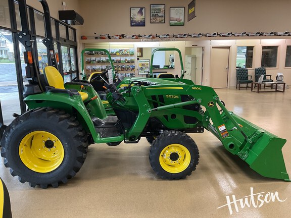 Photo of 2025 John Deere 3032E