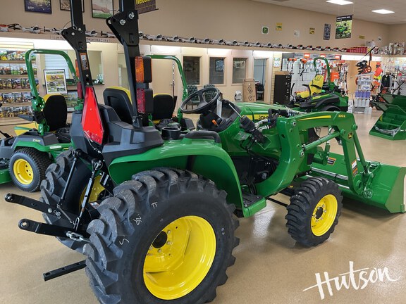 Photo of 2025 John Deere 3032E