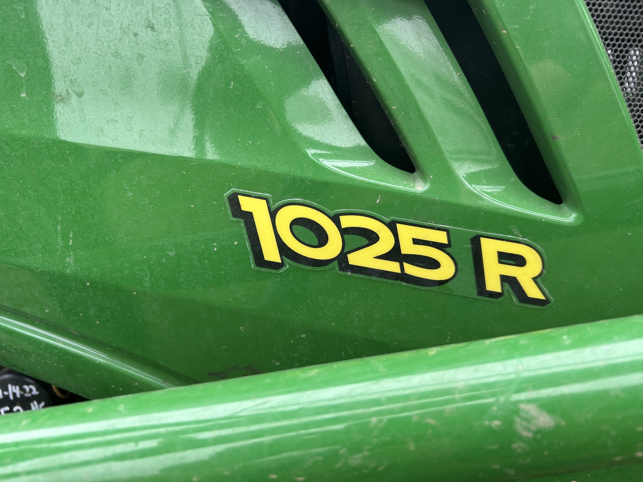 2017 John Deere 1025R Image 6