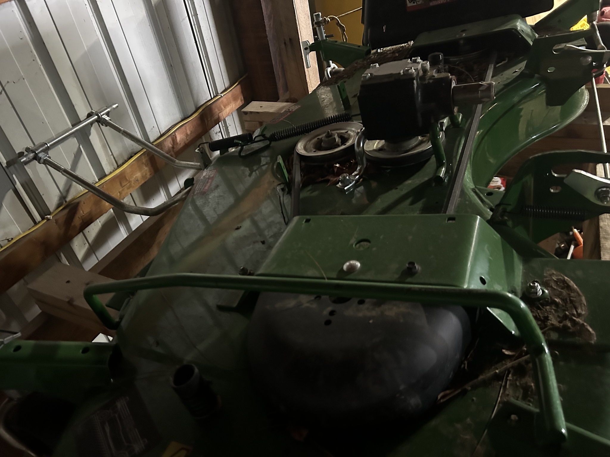 2017 John Deere 1025R Image 10