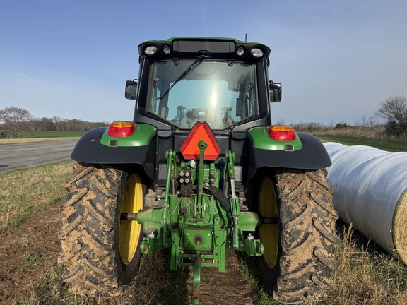 Photo of 2022 John Deere 6120M
