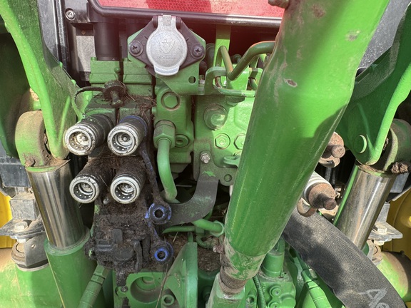 Photo of 2022 John Deere 6120M