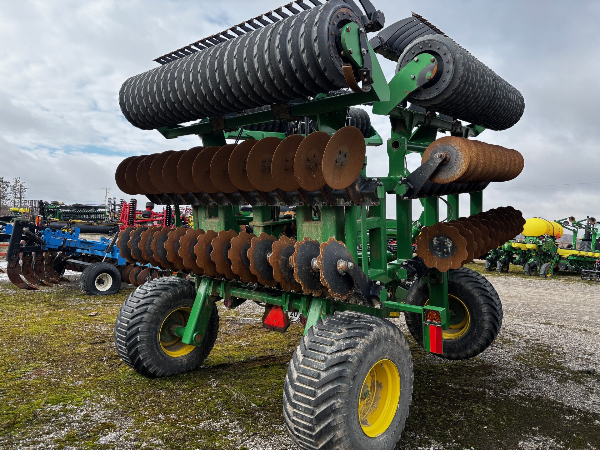 John Deere 2680H Image 4