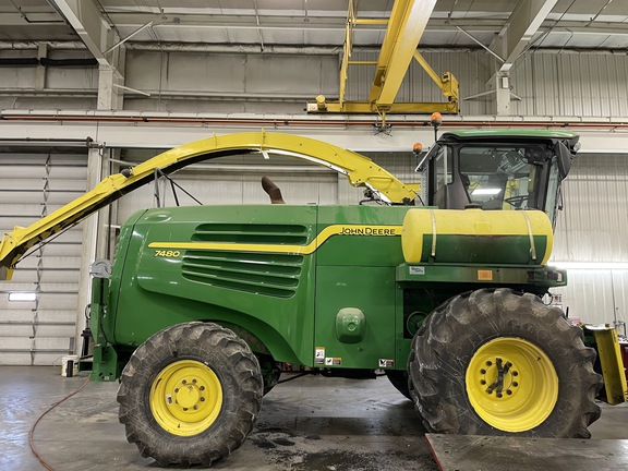 Photo of 2013 John Deere 7480