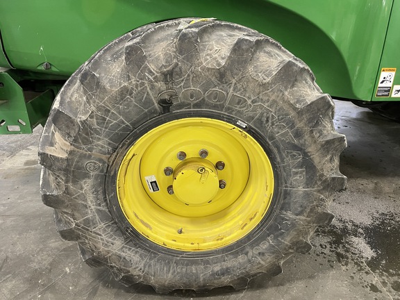 Photo of 2013 John Deere 7480