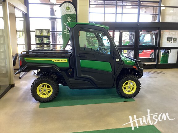 Photo of John Deere XUV 875R Signature Edition