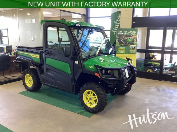 Photo of John Deere XUV 875R Signature Edition
