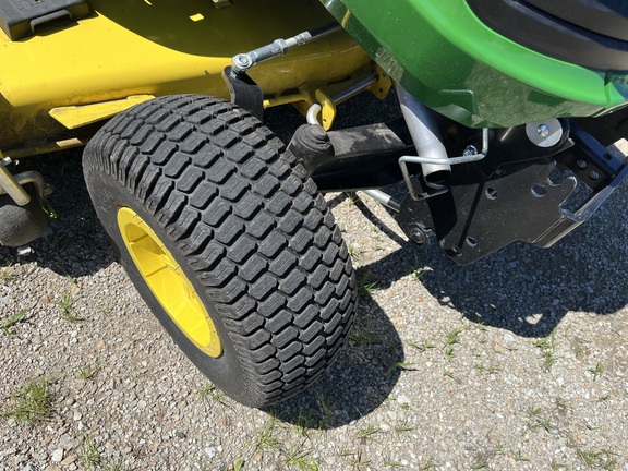2019 John Deere X734 - Photo12