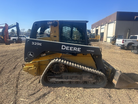 Photo of a 2015 John Deere 329E