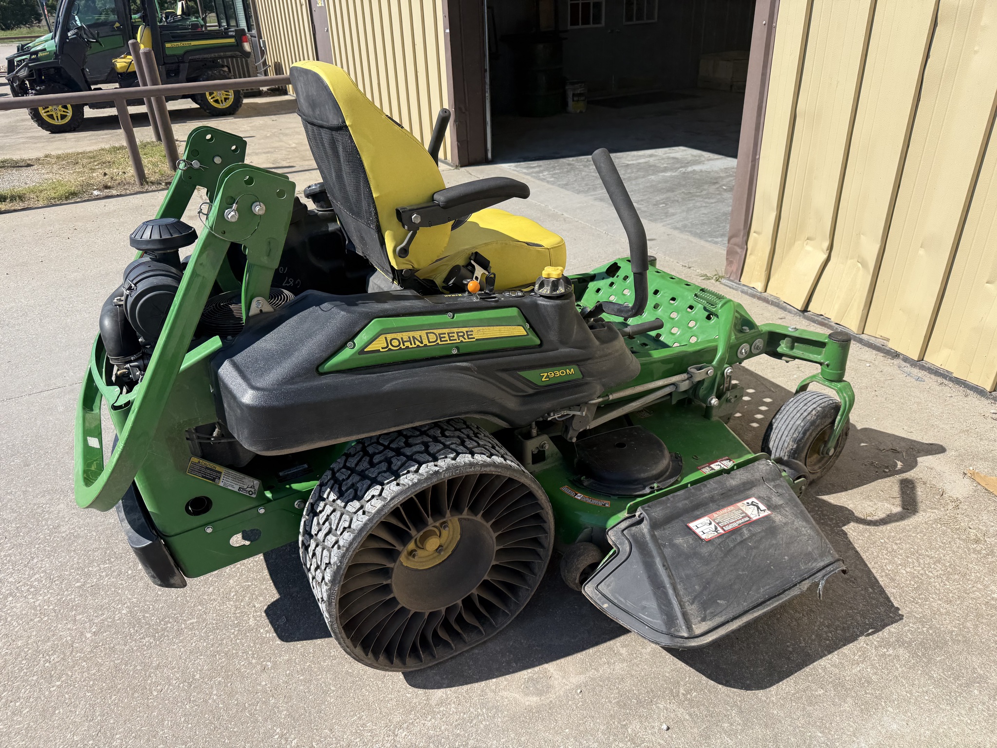  2022 John Deere Z930M at Heritage Tractor in Nevada, MO
