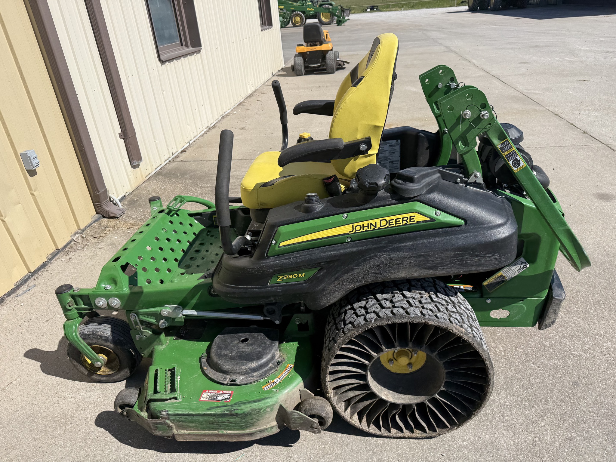  2022 John Deere Z930M at Heritage Tractor in Nevada, MO
