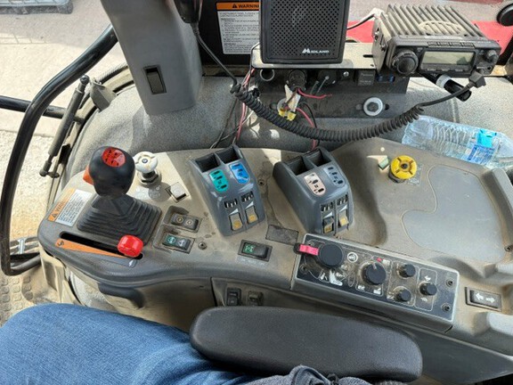 Photo of 2012 Versatile 305 MFWD