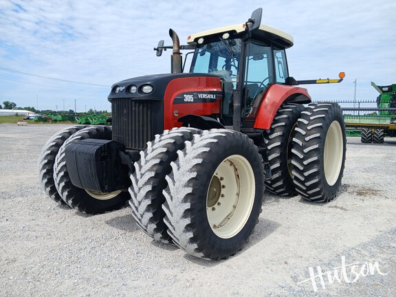 Photo of 2012 Versatile 305 MFWD