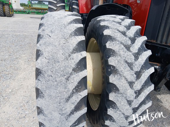 Photo of 2012 Versatile 305 MFWD