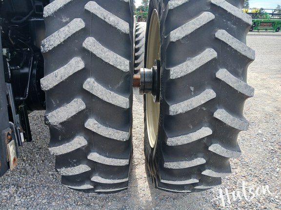Photo of 2012 Versatile 305 MFWD
