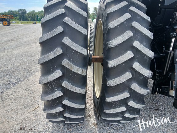 Photo of 2012 Versatile 305 MFWD