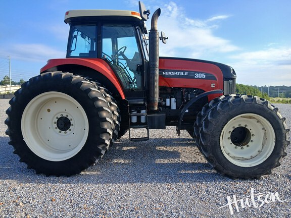 Photo of 2012 Versatile 305 MFWD