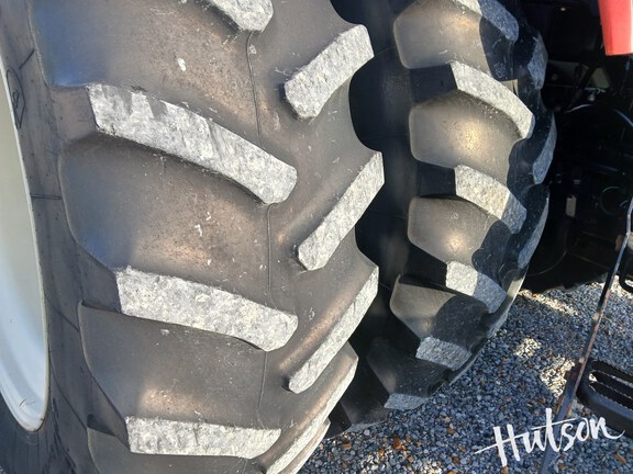 Photo of 2012 Versatile 305 MFWD