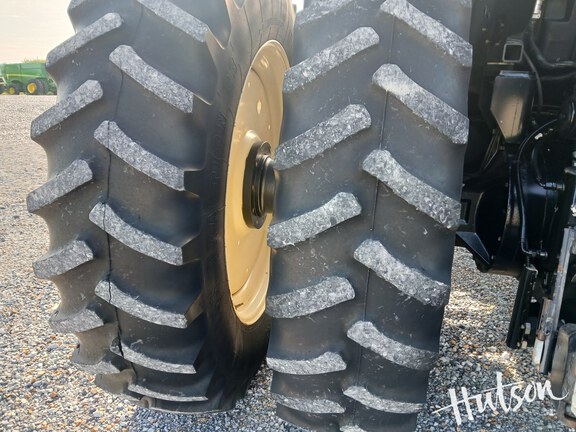 Photo of 2012 Versatile 305 MFWD